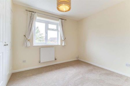 Up Hatherley, GL51 - Photo 3