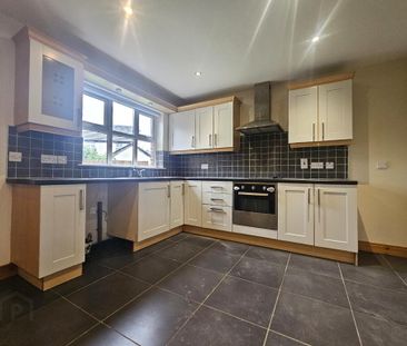 21 Millhouse Glen, Antrim, BT41 2UJ - Photo 4