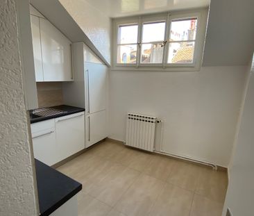 Un charmant appartement face à la Cathédrale ! - Photo 3