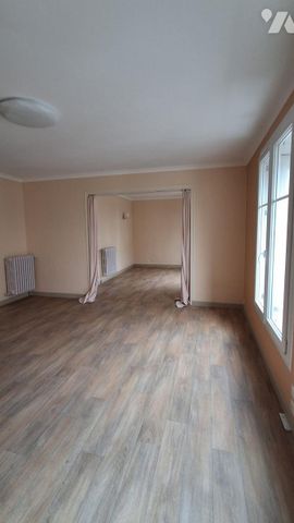APPARTEMENT T3 - LAVAL - Photo 2