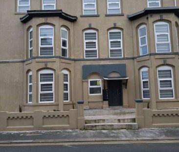Lansdowne Place, Blackpool, FY1 - Photo 3