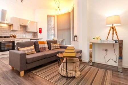 3 Bed Flat, Huntley Road, L6 - Photo 4