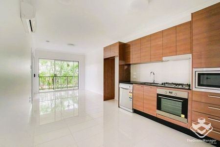 Perfectly Located 2-Bedroom Unit in Leafy St Lucia - Photo 4