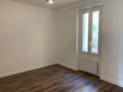 Location Appartement 2 pièces 42m² PIERREFEU DU VAR 83390 - Photo 5