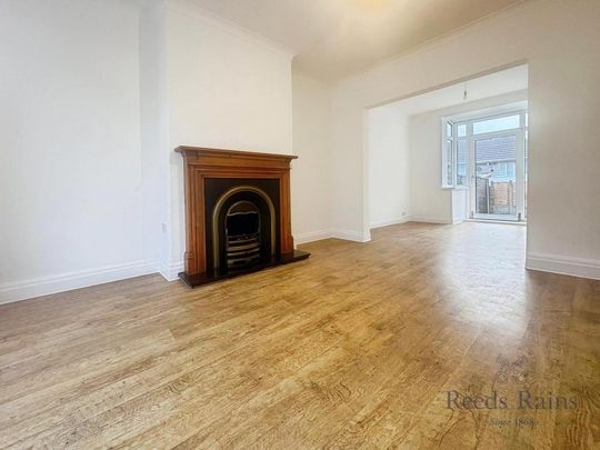 3 bedroom semi-detached house to rent - Photo 1