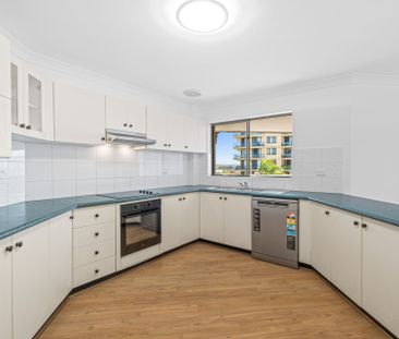 Refurbished Two Bedroom Unit - Photo 4