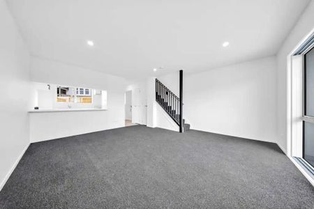 PAPATOETOE, 2 BEDROOMS - Photo 2