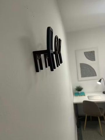 Carrer de Sant Elies, Barcelona, Catalonia 08006 - Photo 5