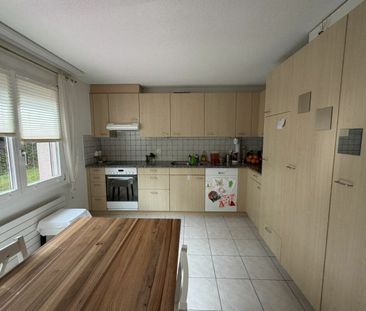Schöne 4,5Zi Garten-Wohnung mit Sitzplatz - Photo 4