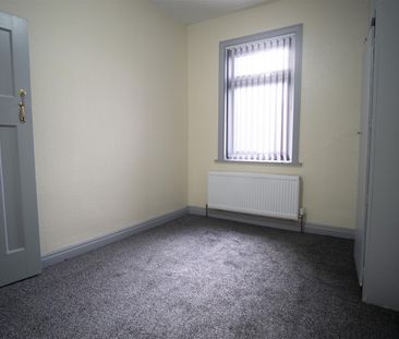 3-Bed Terraced House To Let on Hartington Road, Preston - Photo 4