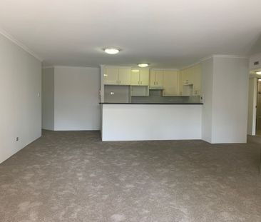 Spacious Apartment in the Prestigious Darlington Complex - Photo 1