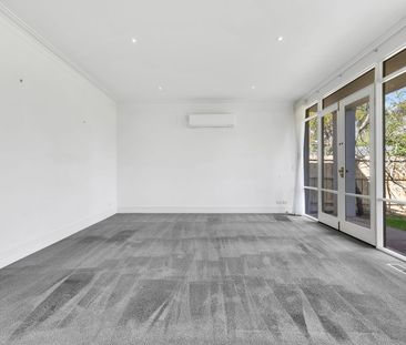 Elegant Family Living in the Heart of Kew – Double En-suites & Prem... - Photo 1