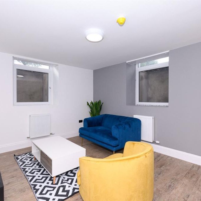 1 bedroom in a house share to rent - Photo 1