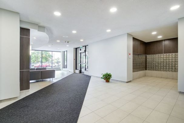 Deluxe Room - Lees Ave - Photo 1