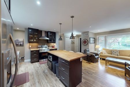 For Lease - 2169 Paisley Avenue, Burlington, Ontario - Photo 4