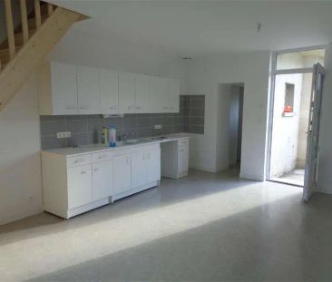 Location maison 4 pièces - 106m² à Verrieres (86410) - Photo 5