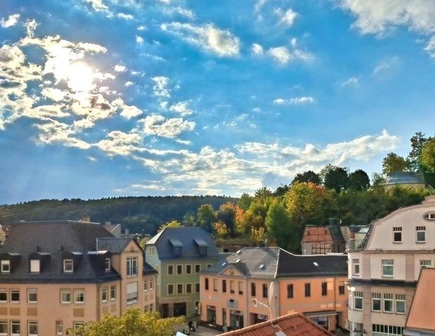 Entspanntes Wohnen im Stadtzentrum mit Blick über die Stadt! - Foto 1