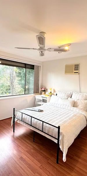 Carlingford - Photo 1