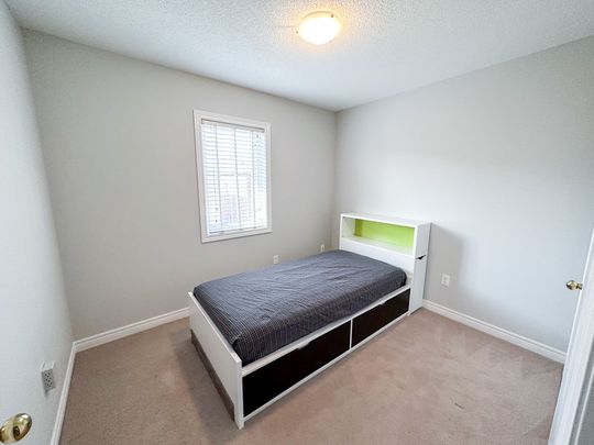 For Lease - 21 Fitzroy Avenue, Markham, Ontario - Photo 1