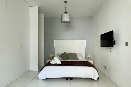 Appartement à louer avenue Montaigne, Paris 8ème - Photo 4