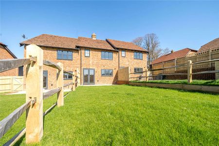 3 bedroom terraced house located in a new development and in a semi-rural position with countryside views - Photo 3