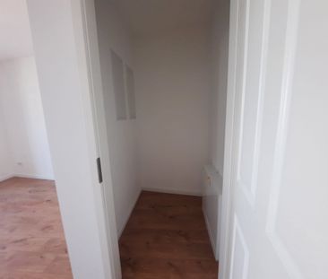 Elbnahe 3-Raum-Wohnung mit Balkon und viel Tageslicht - Foto 5