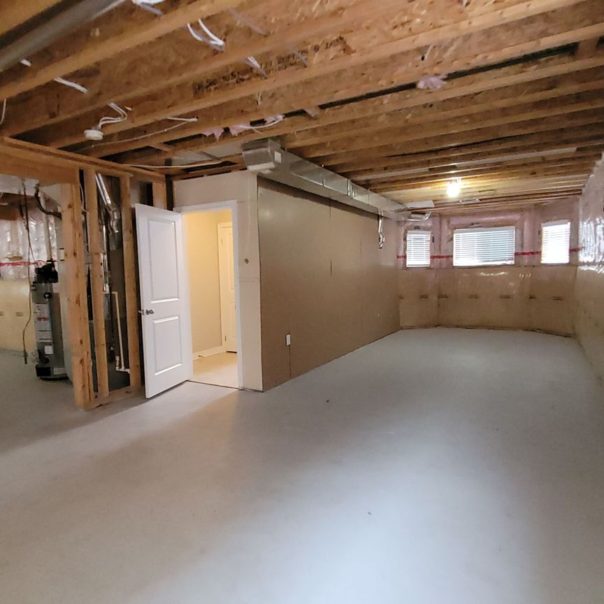 For Lease - 42 Tona Trail, Wasaga Beach, Ontario - Photo 1