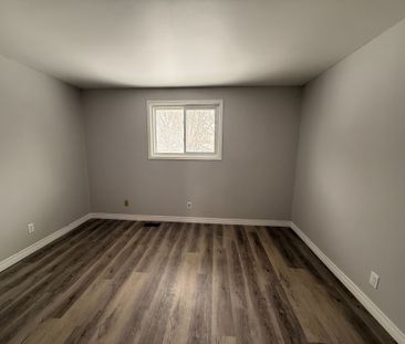 For Lease - 57 TOULON Crescent, London East, Ontario - Photo 3