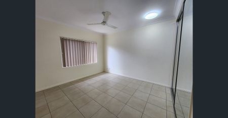 Spacious home inside & out - Photo 5