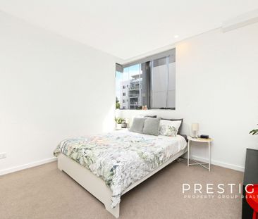 MODERN ONE BEDROOM APARTMENT PLUS STUDY - Photo 2