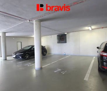 Pronájem bytu 2+kk Brno - Líšeň, ulice Houbalova, garážové parkovac... - Photo 2