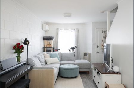 Short Term Lease - February '26 - Photo 2