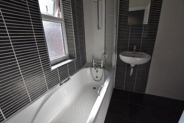 2 bedroom semi-detached house to rent - Photo 1