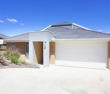 41 Altitude Drive, Doreen VIC 3754 - House For Rent | Domain - Photo 1