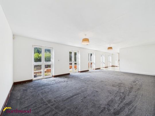 3 bedroom semi-detached house to rent - Photo 1