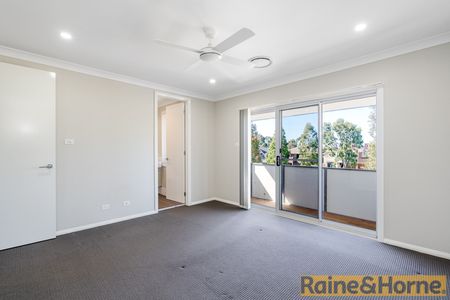 35 Galara St, Rouse Hill, NSW 2155 - Photo 4