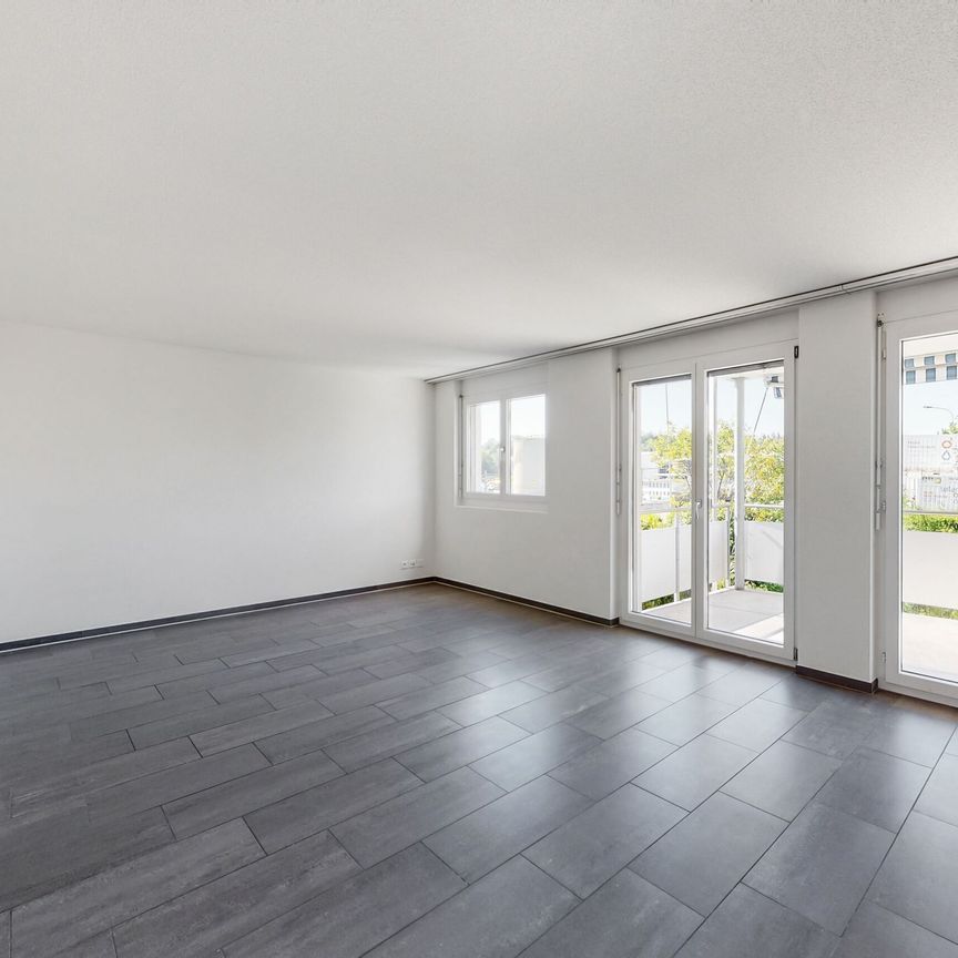 Grosszügige und moderne Familienwohnung in Niederhasli - Foto 1