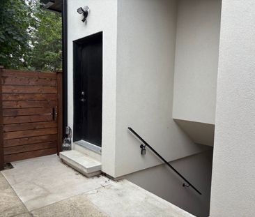 For Lease - 9 Fleetwell Court Unit# Lower, Toronto, Ontario - Photo 1