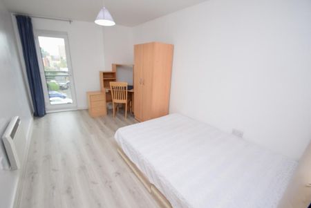 3 bedroom apartment to rent - Photo 3