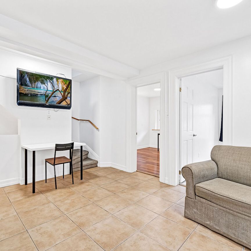 240 Blackburn | All Inclusive Living in Sandy Hill, Ottawa - Photo 1