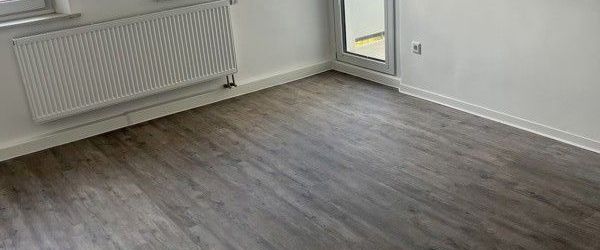 Endlich Zuhause! Renovierte 3-Zimmer-Wohnung mit Balkon! - Foto 1