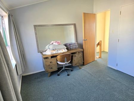 GREAT UNIT IN FABULOUS LOCATION - Photo 4