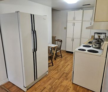 For Lease - 333 Ironwood Road Unit# BASEMENT, Guelph, Ontario - Photo 3