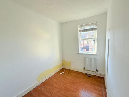 4 bedroom terraced house to rent - Photo 5
