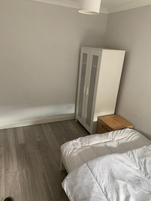 Room in a Shared House, Stanley Road, N15 - Photo 1