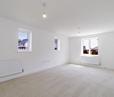 3 bedroom semi-detached house to rent - Photo 5