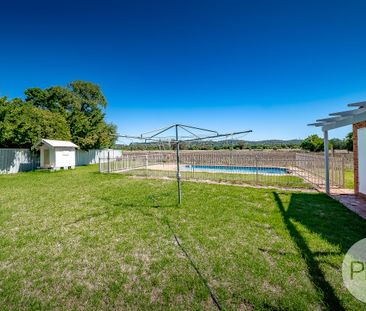27 Maple Road, Lake Albert NSW 2650 - Photo 2