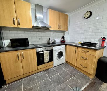 1 bedroom flat to rent - Photo 4