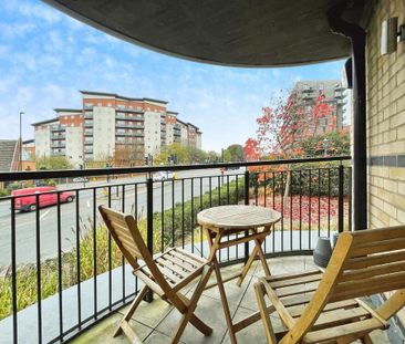 2 bedroom apartment to rent - Photo 4