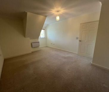 Dorchester Court, London Road, Camberley, GU15 - Photo 2